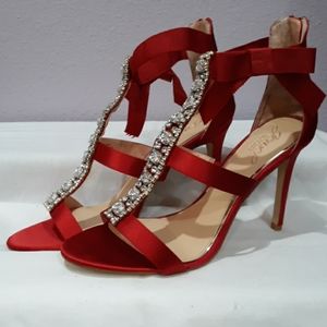 NWOB "Badgley Mischka" Jewel Heels